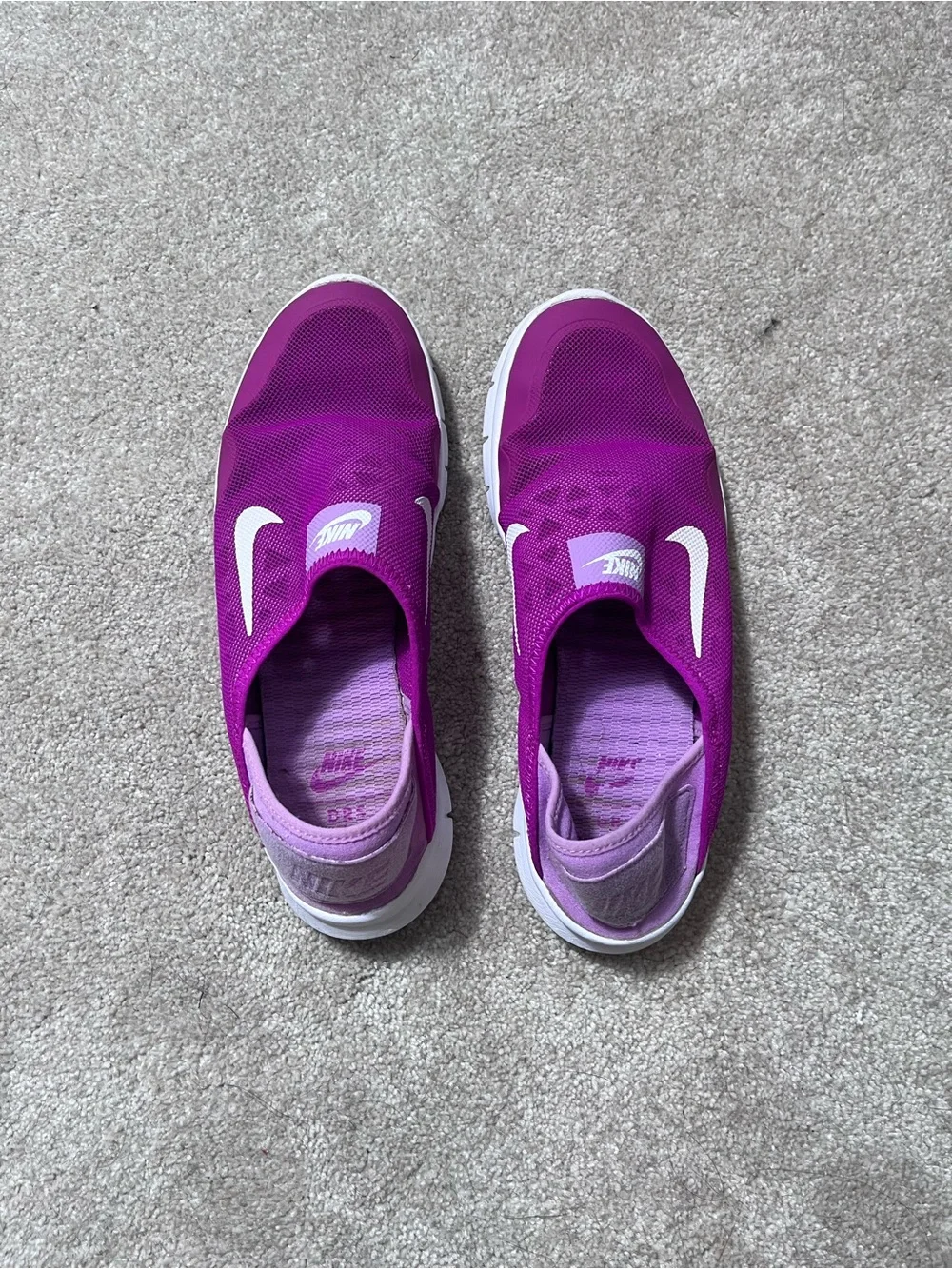 Nike Women's Slip-On Athletic Shoes Purple/White